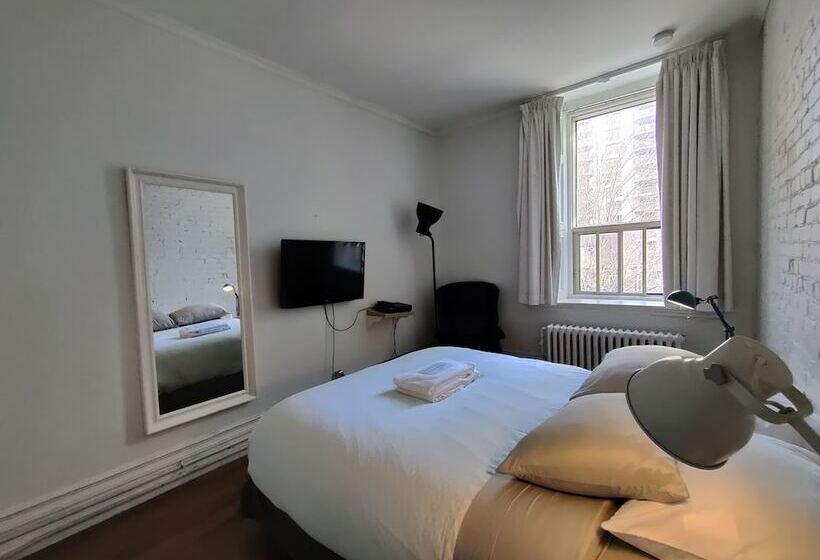 هتل Ambrose House & Cafe Self Check In Guesthouse