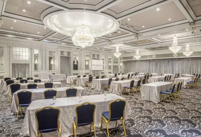 Отель Armon Plaza Montreal Airpt, Trademark Collection By Wyndham