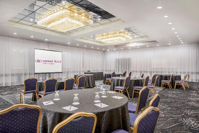 هتل Armon Plaza Montreal Airpt, Trademark Collection By Wyndham