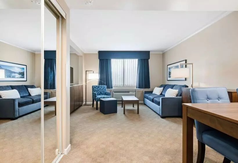 בית מלון כפרי Best Western Plus Columbia River