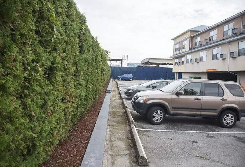 ホテル Happy Day Inn