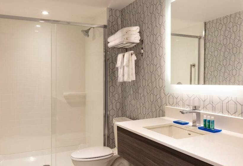 هتل Holiday Inn Express Quebec City Sainte Foy, An Ihg