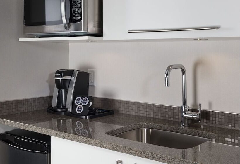 هتل Holiday Inn Express Quebec City Sainte Foy, An Ihg