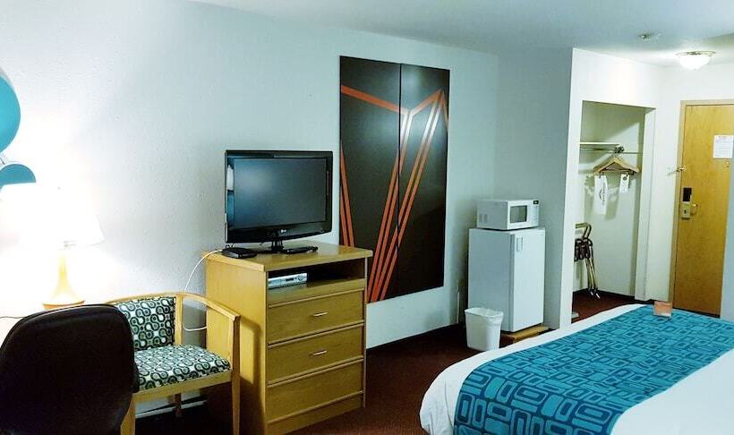 Hotel Howard Johnson By Wyndham Fort St. John