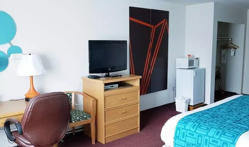 בית מלון כפרי Howard Johnson By Wyndham Fort St. John