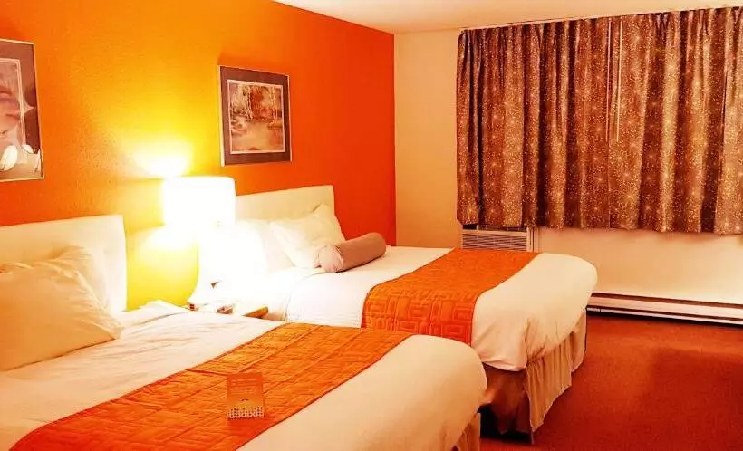 בית מלון כפרי Howard Johnson By Wyndham Fort St. John