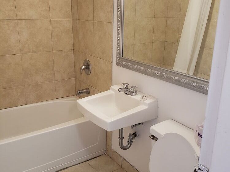 酒店 Niagara Falls Courtside Inn