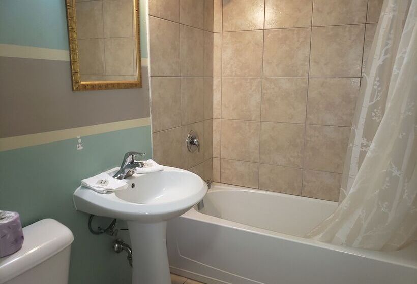 酒店 Niagara Falls Courtside Inn