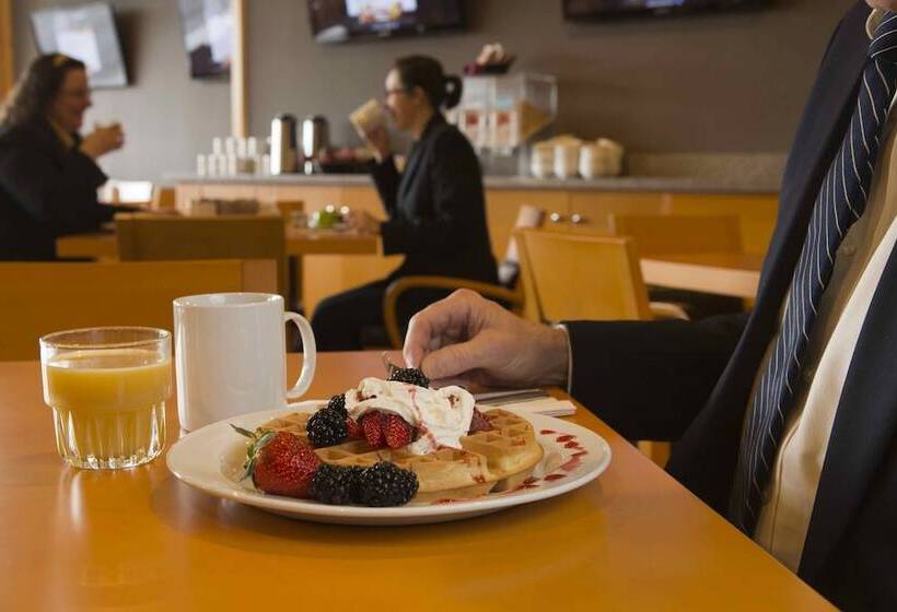 Prestige Oceanview Hotel Prince Rupert