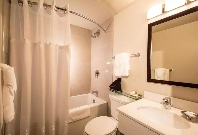 Prestige Oceanview Hotel Prince Rupert