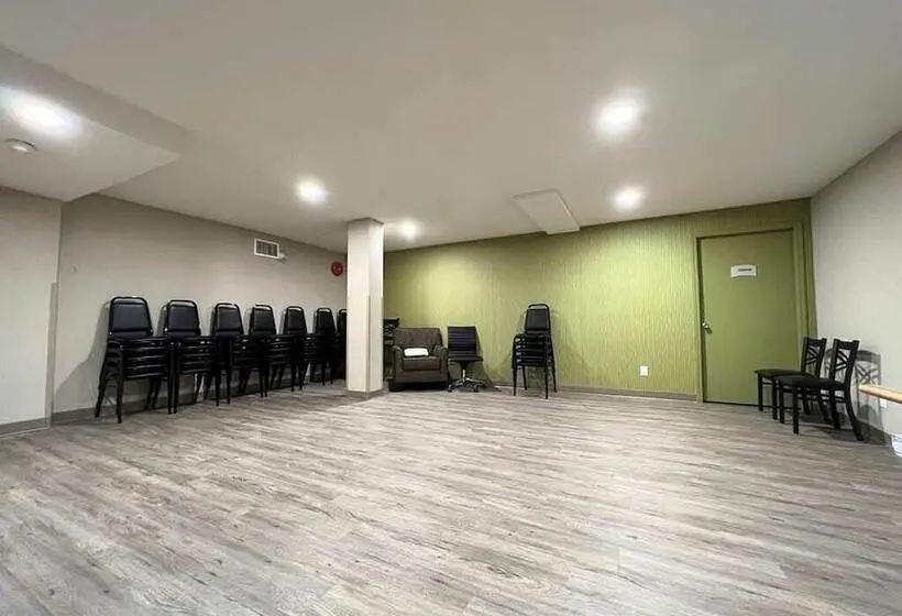 ホテル Quality Inn & Suites