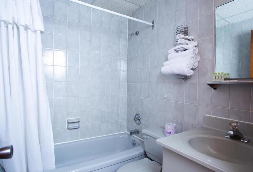 Отель Rockwell Resort