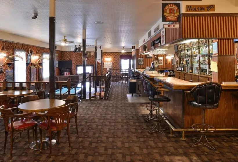 فندق The Downtown, A Coast