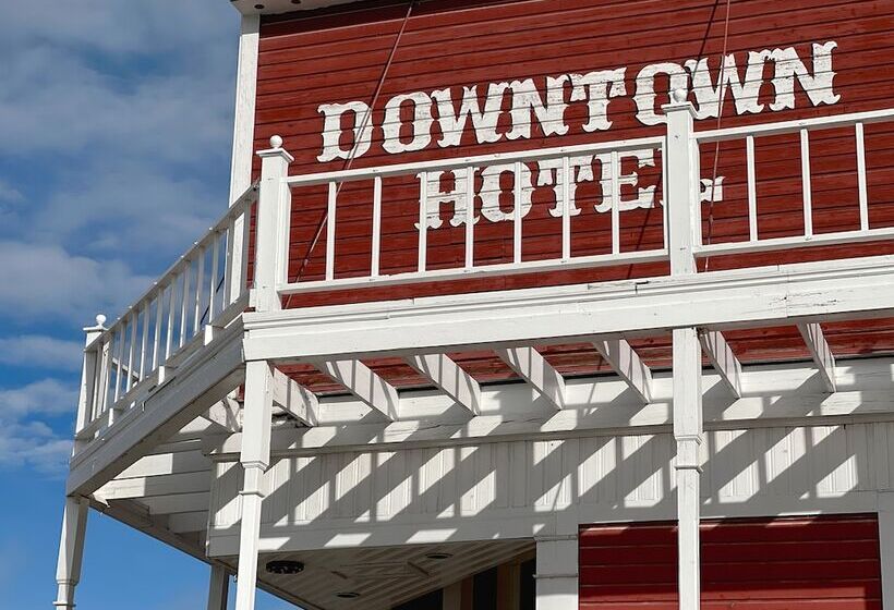 Otel The Downtown, A Coast