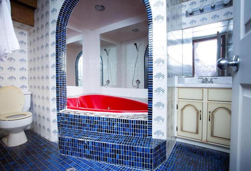 Отель Rockwell Resort