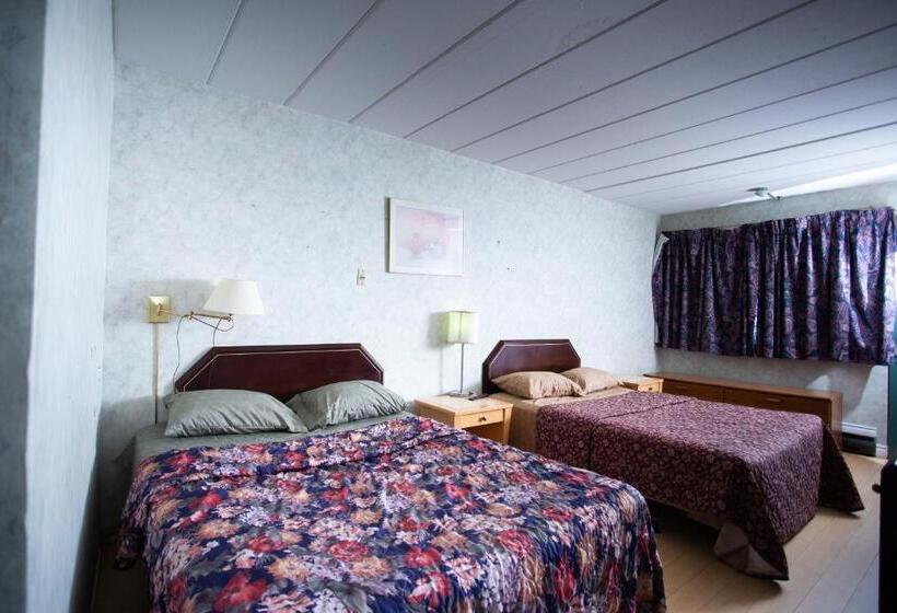 Отель Rockwell Resort