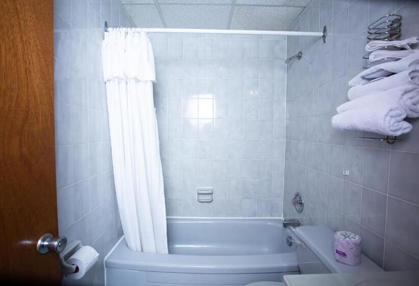 Отель Rockwell Resort