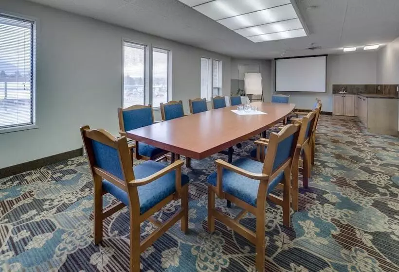 Heritage Inn Hotel & Convention Centre   Cranbrook