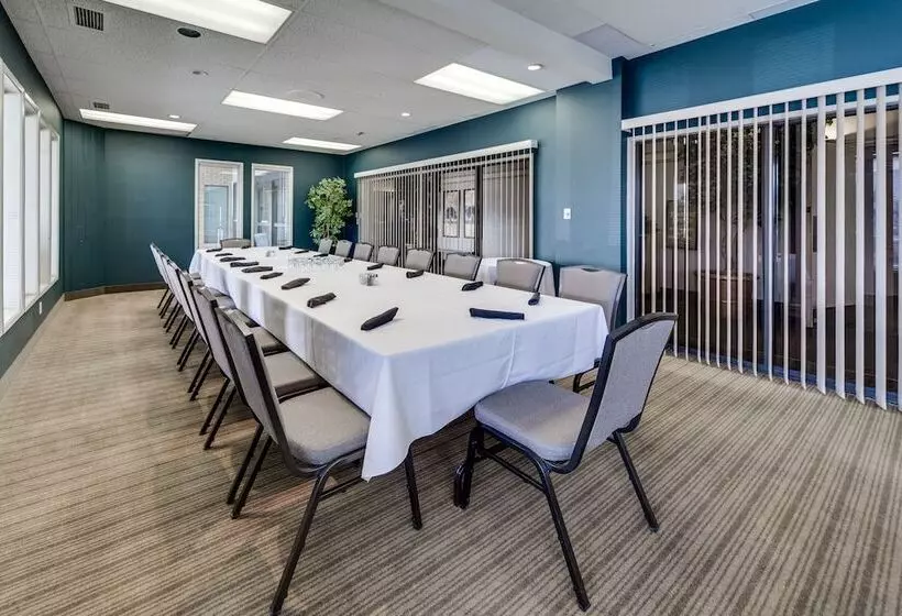 Heritage Inn Hotel & Convention Centre   Cranbrook