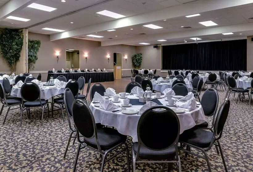 Heritage Inn Hotel & Convention Centre   Cranbrook