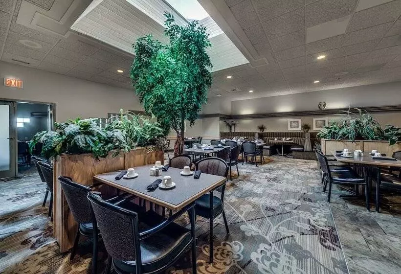 Heritage Inn Hotel & Convention Centre   Cranbrook