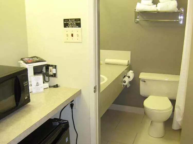 Heritage Inn Hotel & Convention Centre   Cranbrook