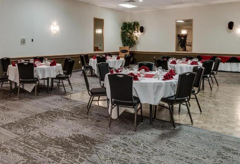 Heritage Inn Hotel & Convention Centre   Pincher Creek