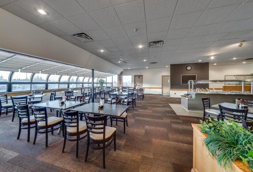 Heritage Inn Hotel & Convention Centre   Pincher Creek