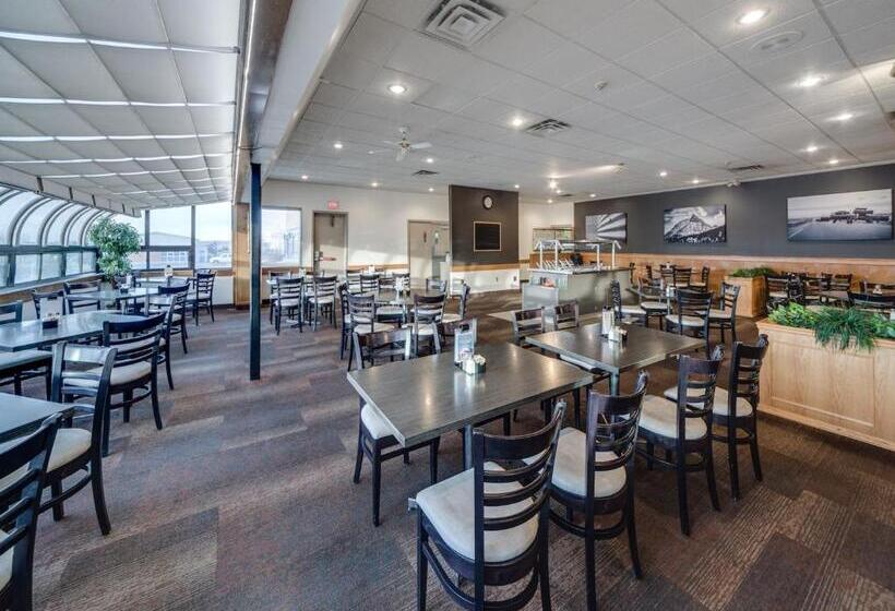 Heritage Inn Hotel & Convention Centre   Pincher Creek