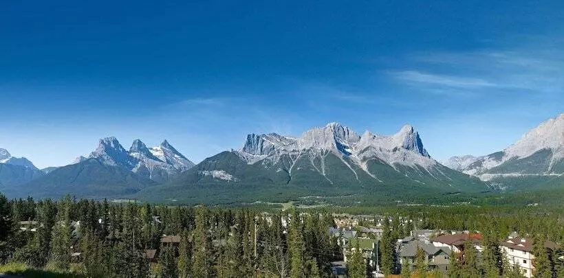 Coast Canmore Hotel & Conference Centre