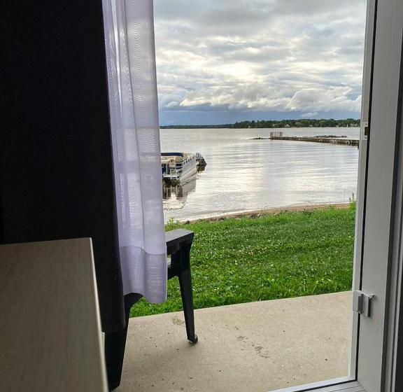 Szálloda La Place Rendez Vous