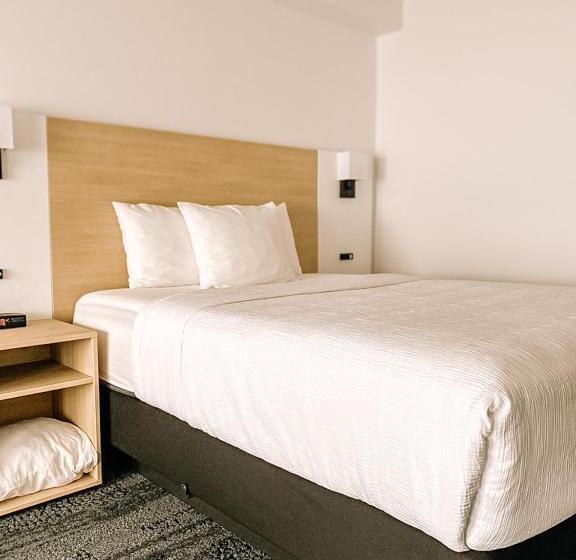 Szálloda La Place Rendez Vous