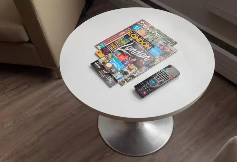 Отель London Executive Suites