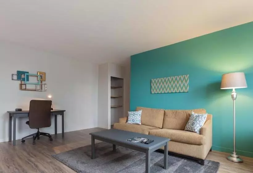 Отель London Executive Suites