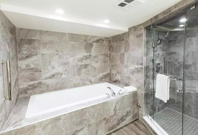 Niagara Falls Marriott Fallsview Hotel & Spa