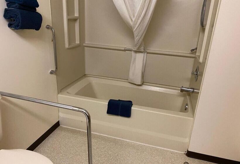 Northern Star Hotel & Convention Center