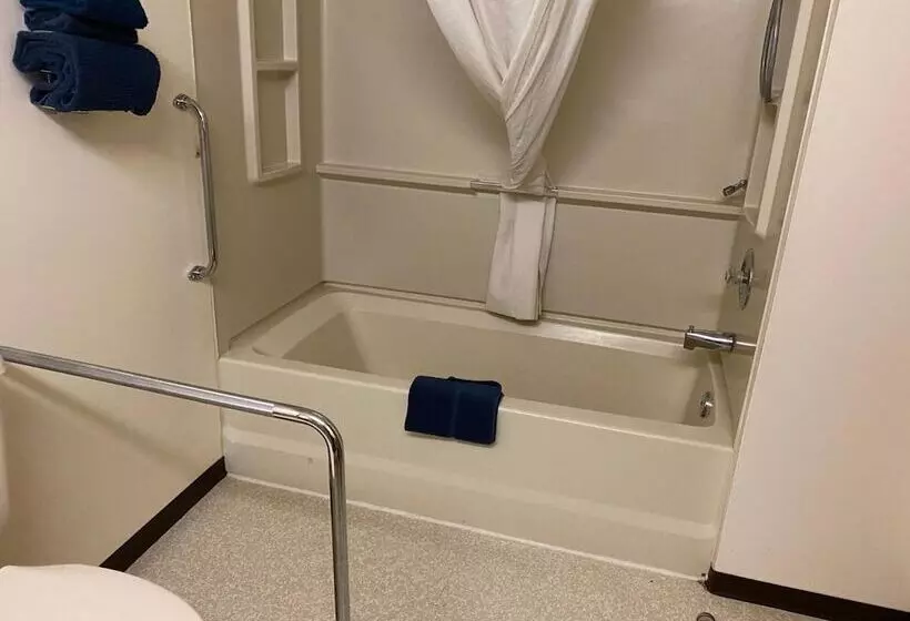 Northern Star Hotel & Convention Center