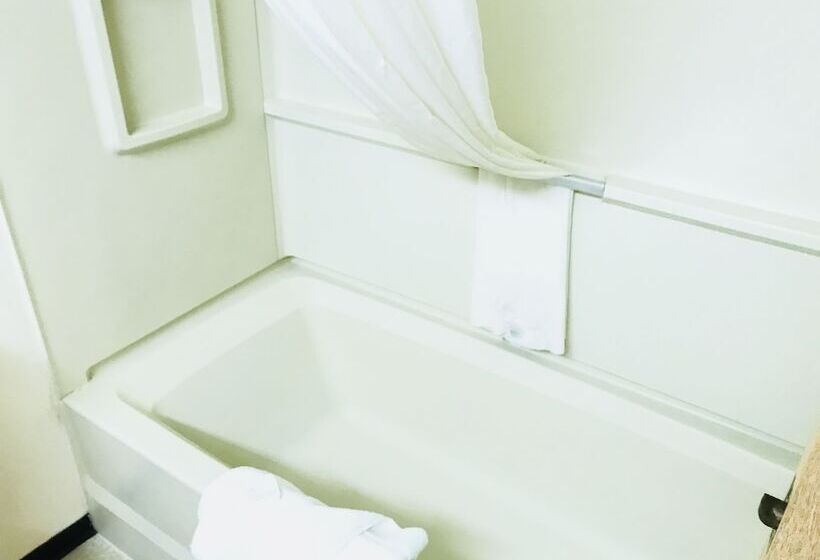 Northern Star Hotel & Convention Center