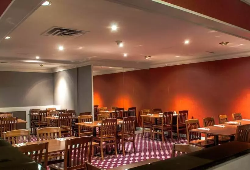 호텔 Ramada By Wyndham Trenton