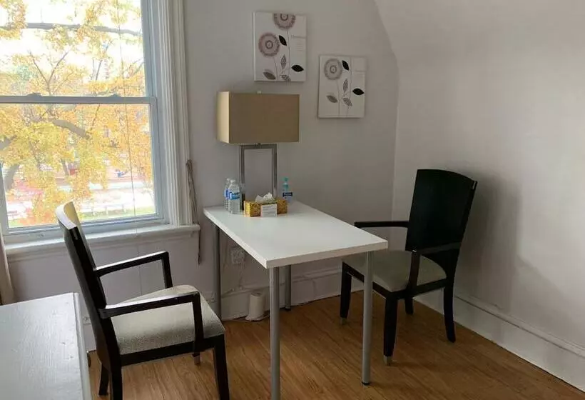 هتل Rideau Inn