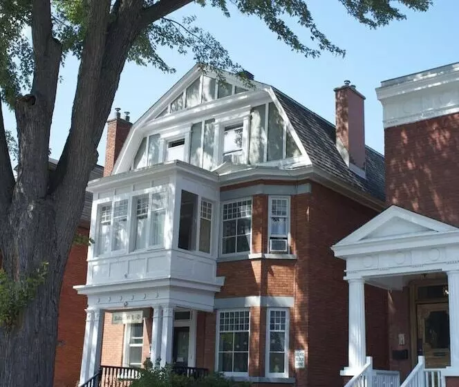 هتل Rideau Inn