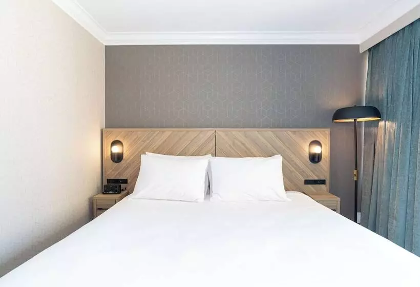 Sandman Hotel Vancouver Downtown