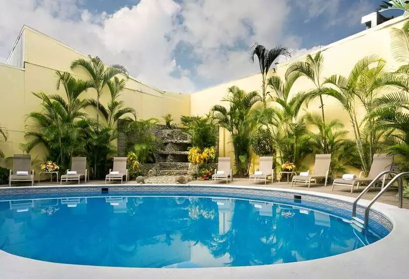 Best Western Hotel & Casino Kamuk