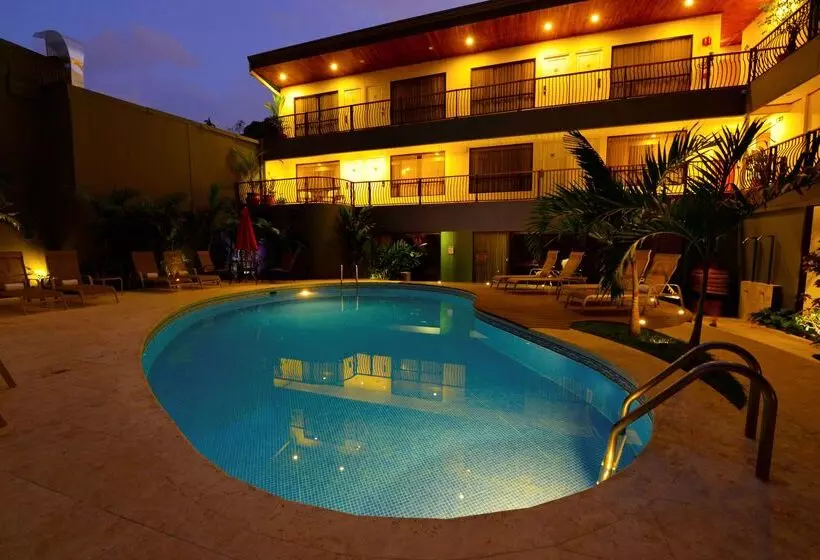 Best Western Hotel & Casino Kamuk