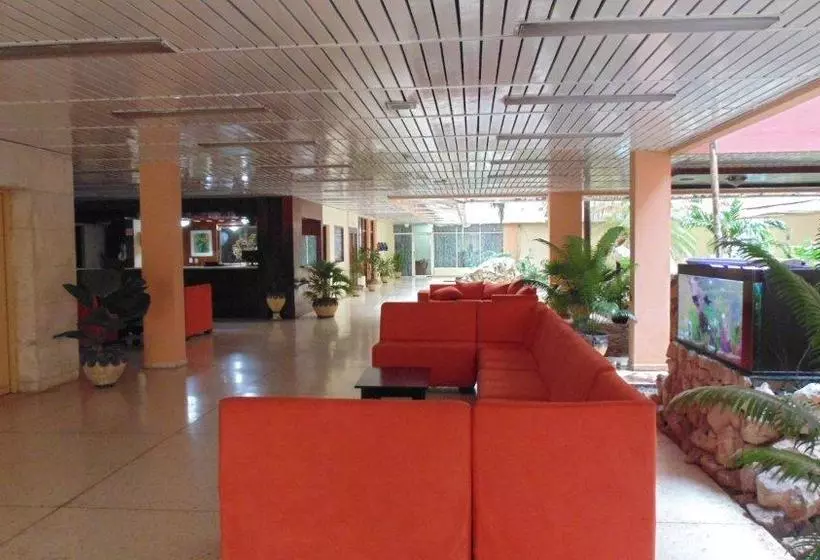 ホテル Carrusel Bello Caribe