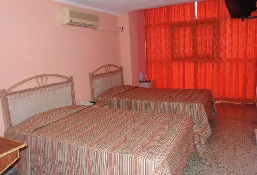 ホテル Carrusel Bello Caribe