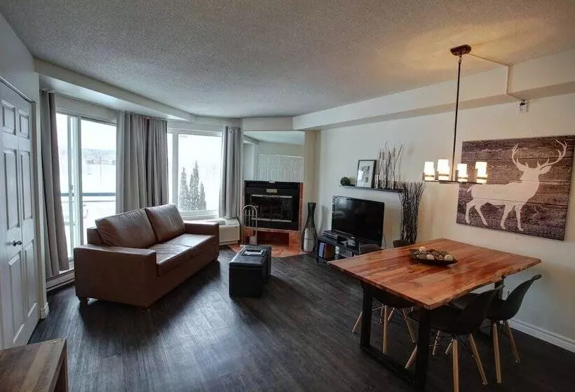 호텔 Hebergement Montsteanne Condos