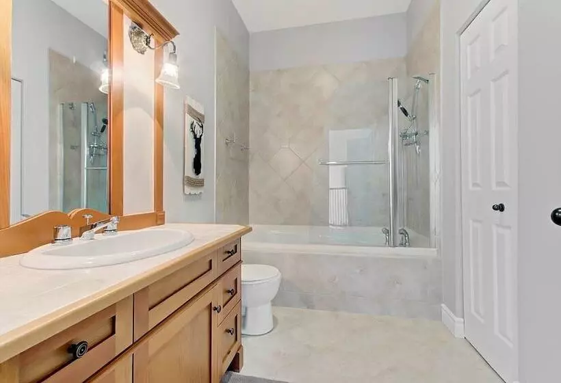 호텔 Hebergement Montsteanne Condos