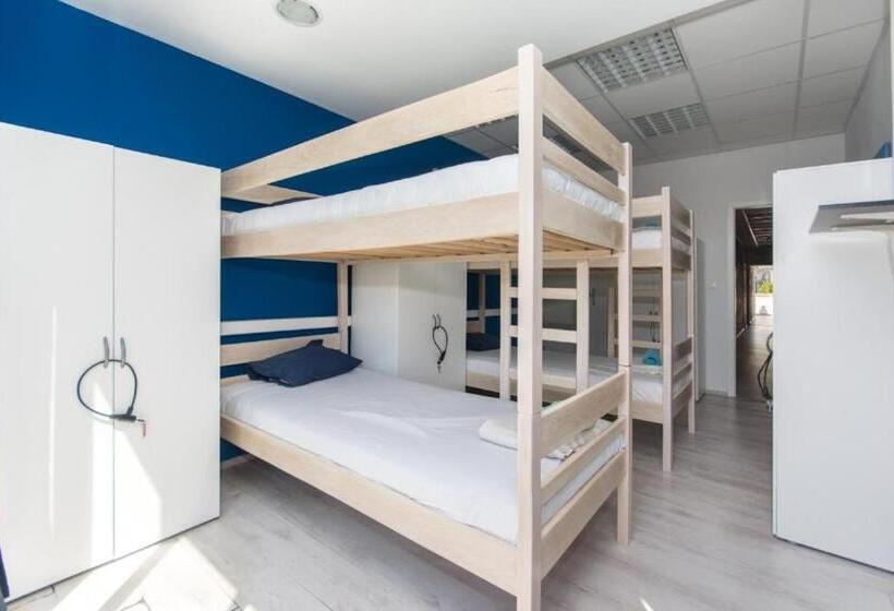 Hotel Hostel Petra Marina