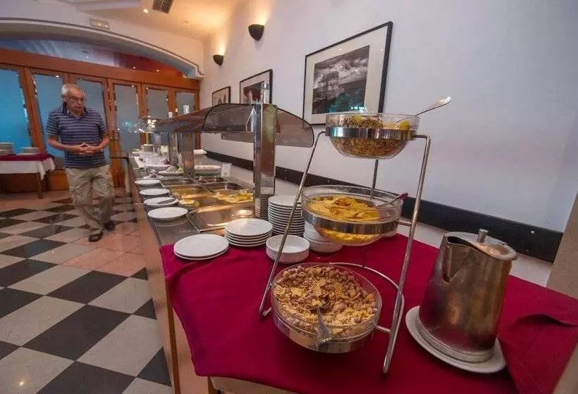 호텔 Hostel Petra Marina